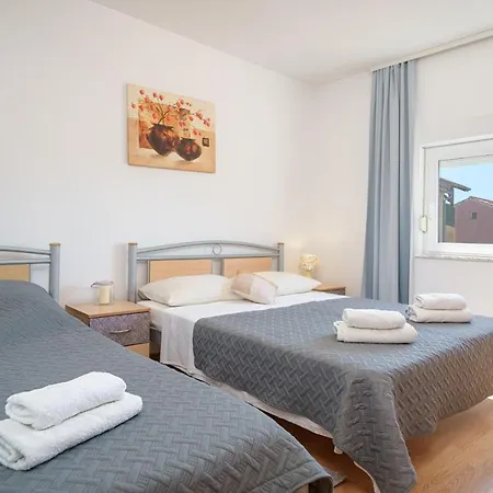 Slavica Apartament